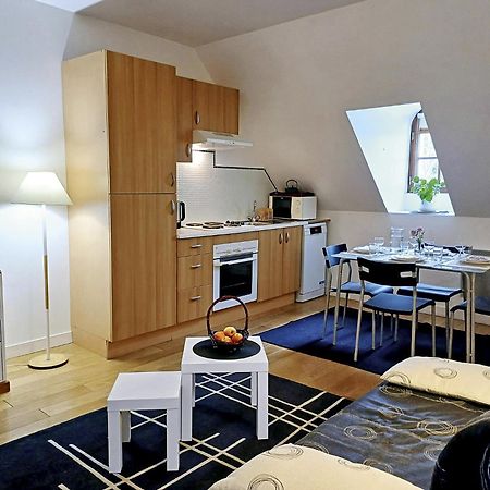 Le Jardin Des Lys - Chambre D'Hote Ou Appartement 拉罗什波赛 客房 照片