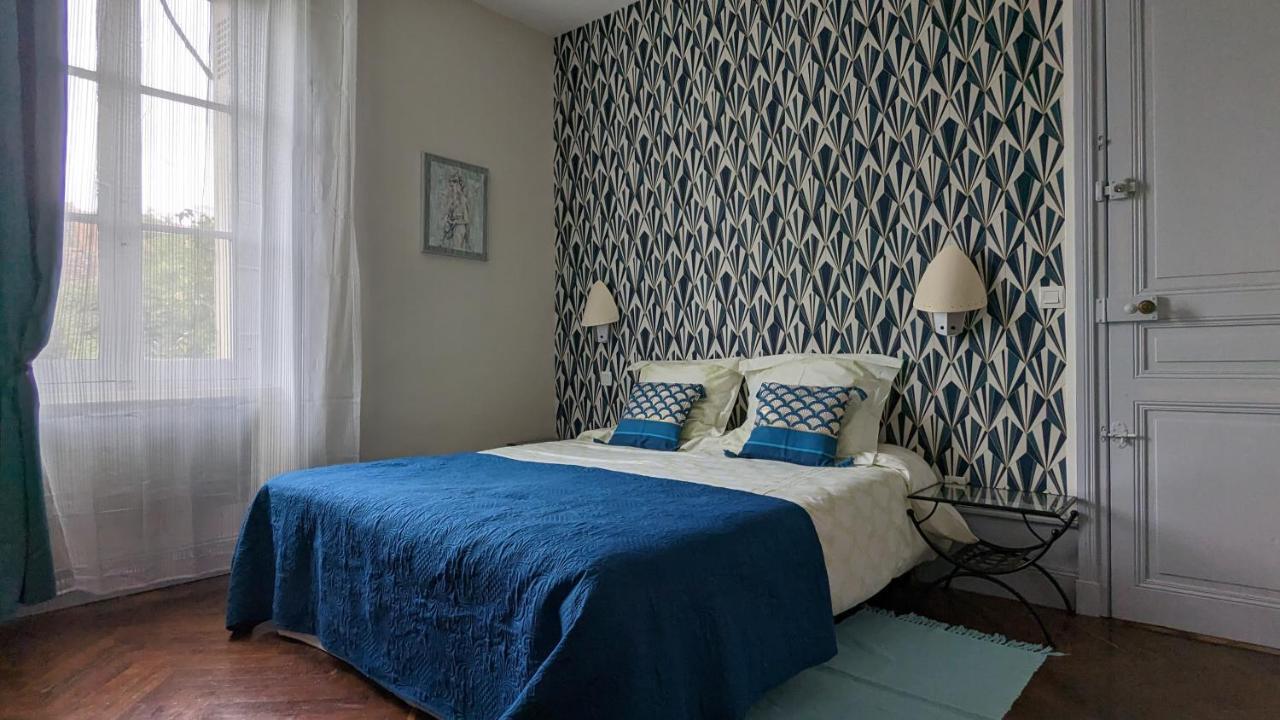 Le Jardin Des Lys - Chambre D'Hote Ou Appartement 拉罗什波赛 外观 照片