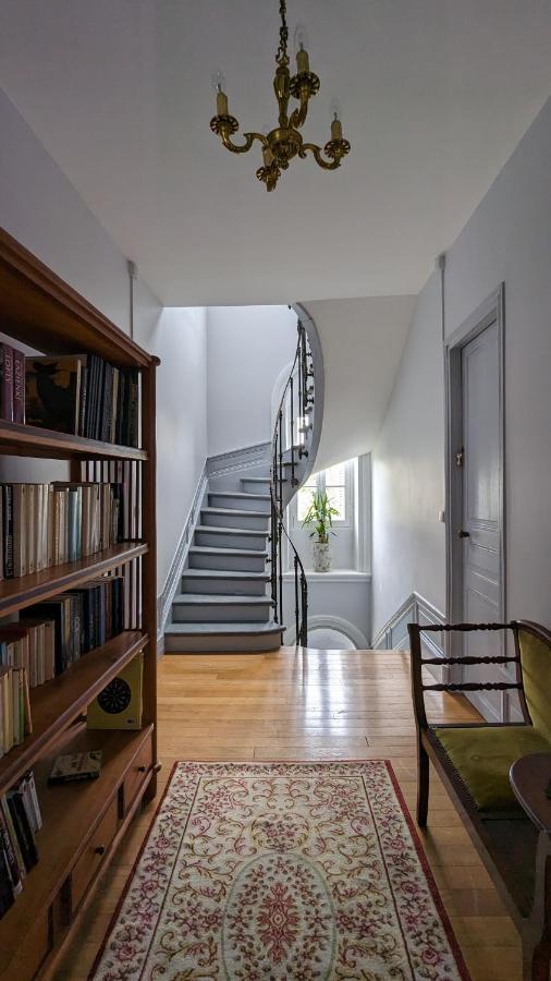 Le Jardin Des Lys - Chambre D'Hote Ou Appartement 拉罗什波赛 外观 照片