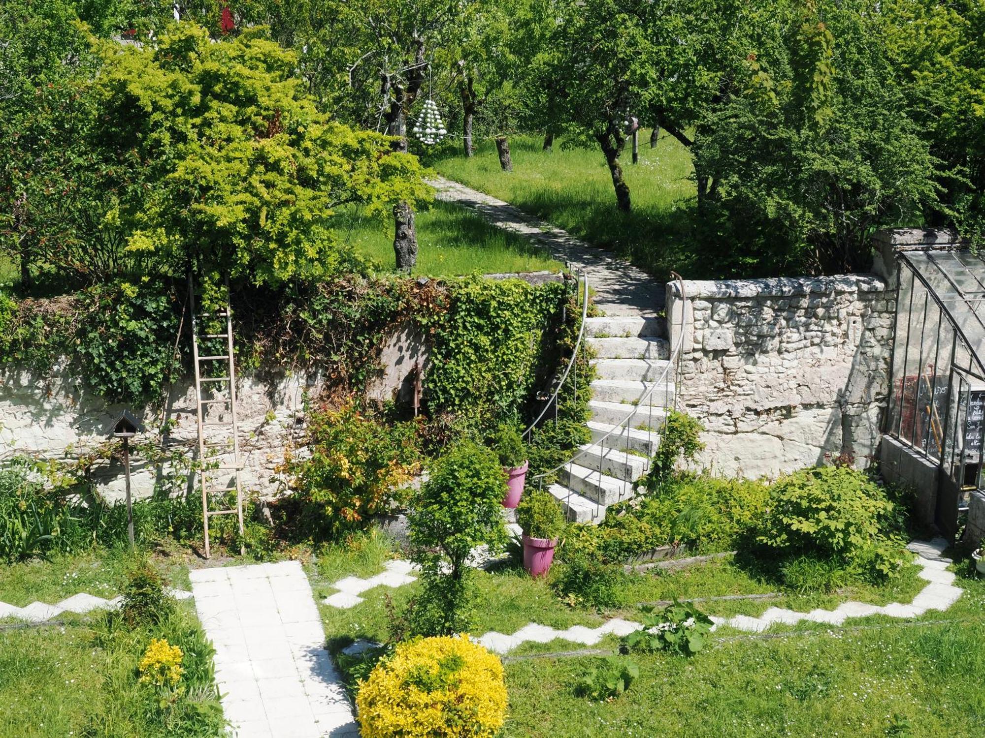 Le Jardin Des Lys - Chambre D'Hote Ou Appartement 拉罗什波赛 客房 照片
